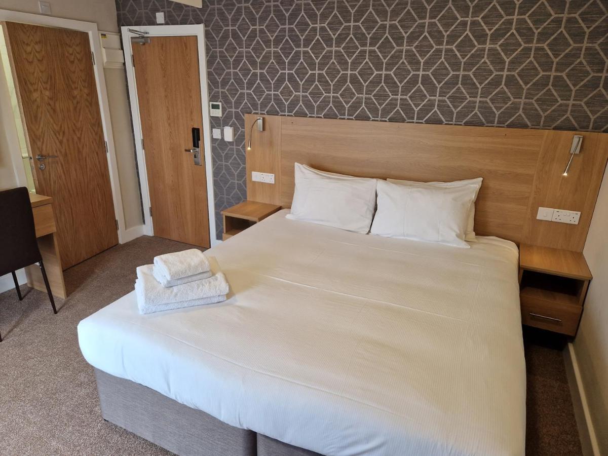 Best Western Northfields Ealing Hotel Лондон Екстер'єр фото