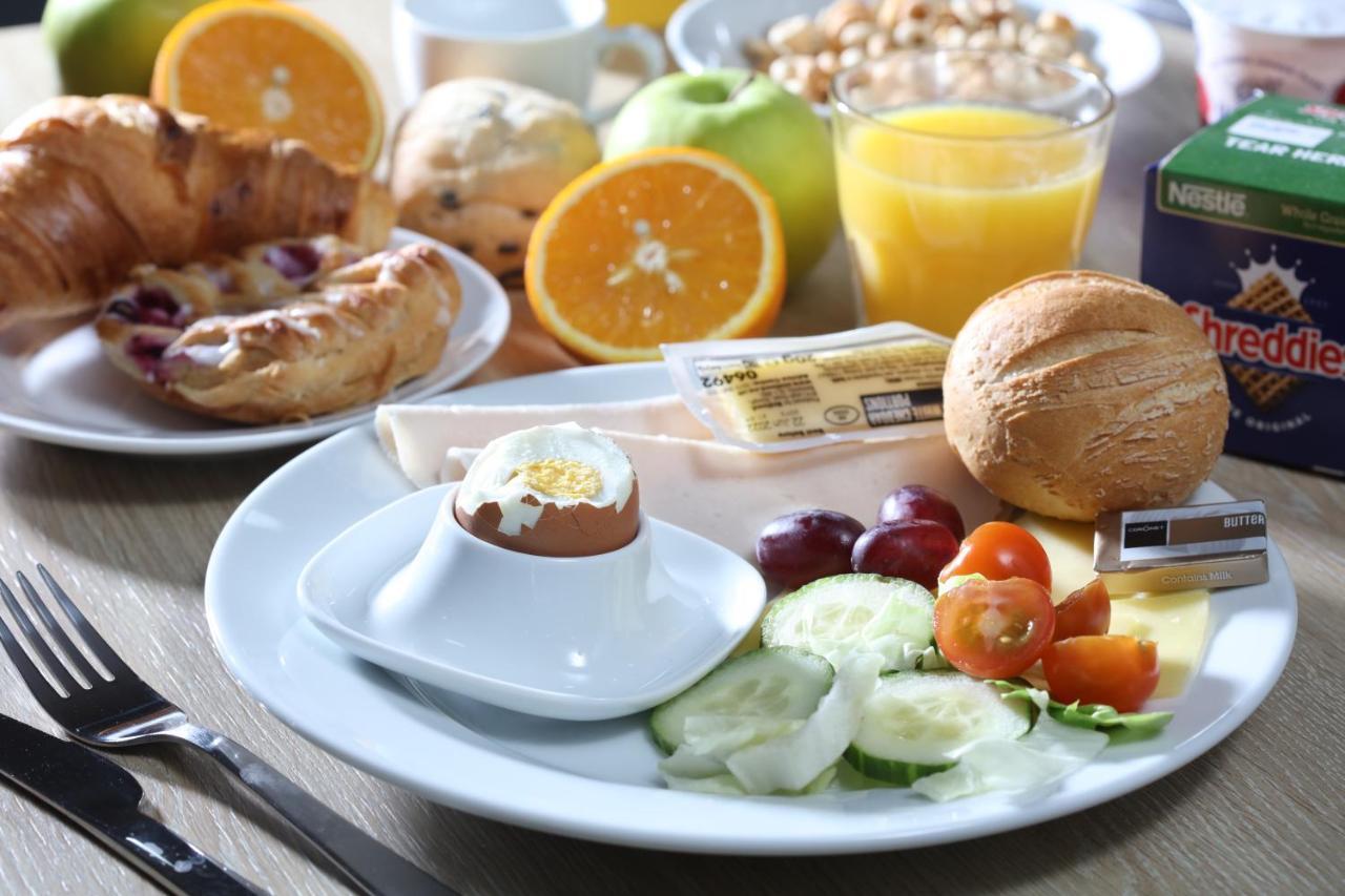 Best Western Northfields Ealing Hotel Лондон Екстер'єр фото