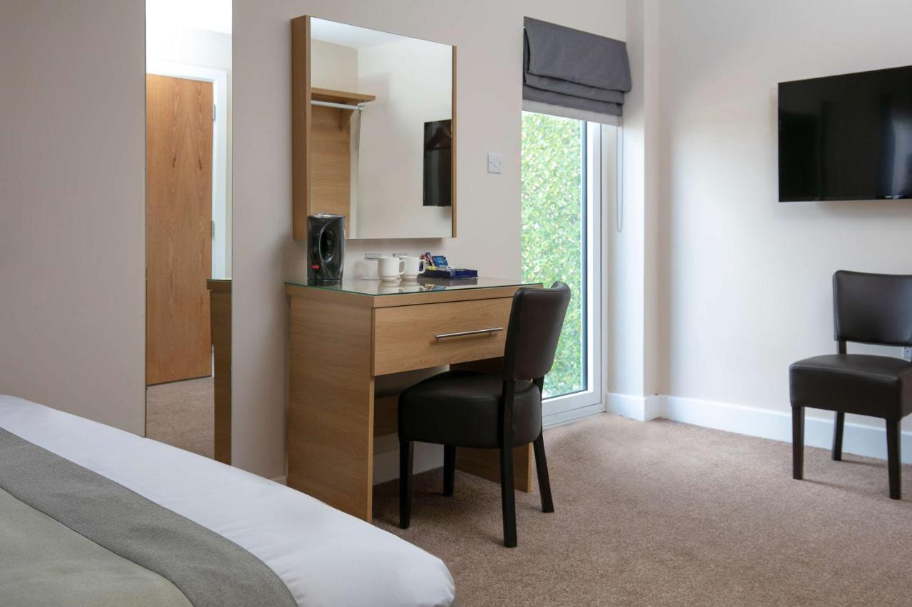Best Western Northfields Ealing Hotel Лондон Екстер'єр фото