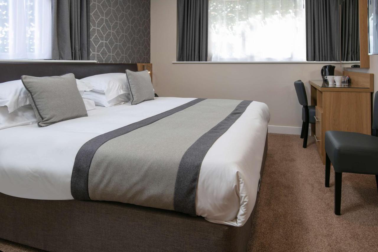Best Western Northfields Ealing Hotel Лондон Екстер'єр фото